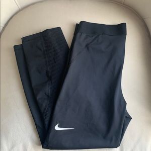 Black Nike Hypercool Compression Leggings cropped